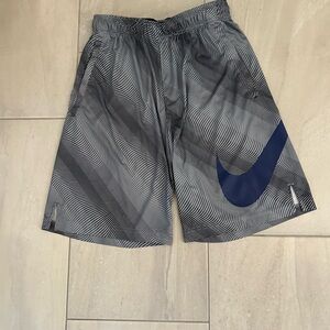 Nike Men's Athletic Shorts in Gray and Purple/Navy